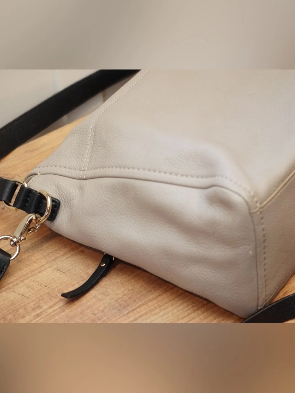 kate spade Beige Shoulder Bag with Black Trim - Picture 9 of 13